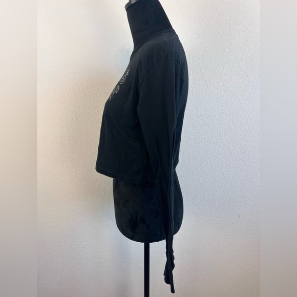 True Religion Always Curvin' long sleeve cropped top in black Size Small - Picture 3 of 9